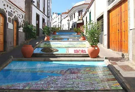 La Cuadra *